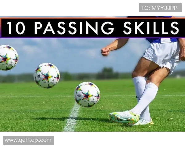 足球回手掏技巧解析及实战应用分享助你提升球场表现